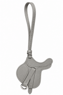 KEYCHAIN HORSE SADDLE GREY
